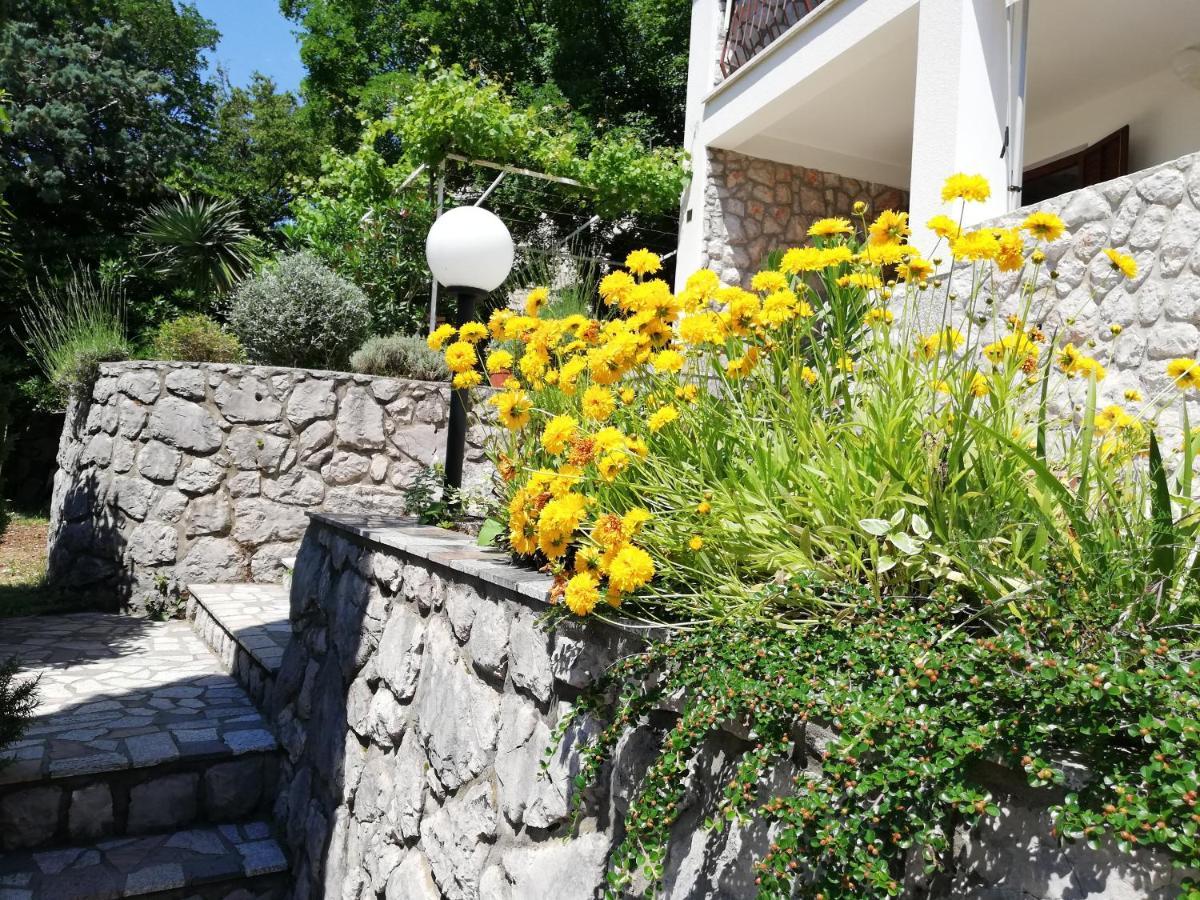 Apartments 4U オミサリ エクステリア 写真